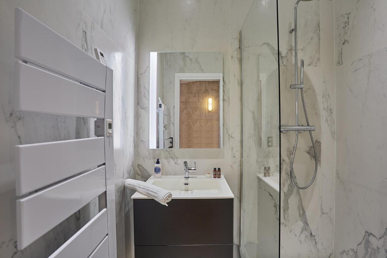 Apartment Saint Germain Des Pres By Studio Prestige Paris Exterior foto